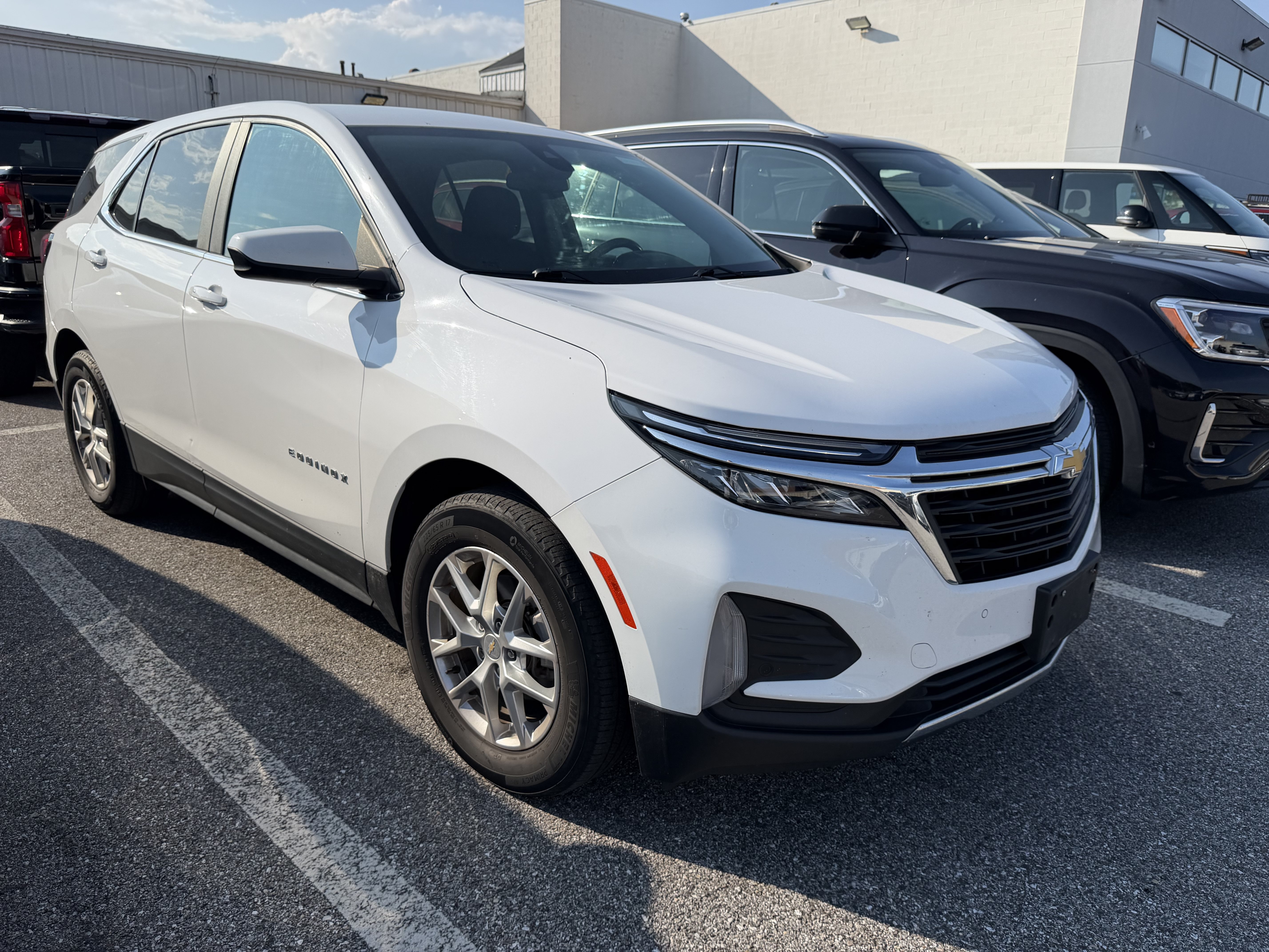 Used 2022 Chevrolet Equinox LT FWD image 8