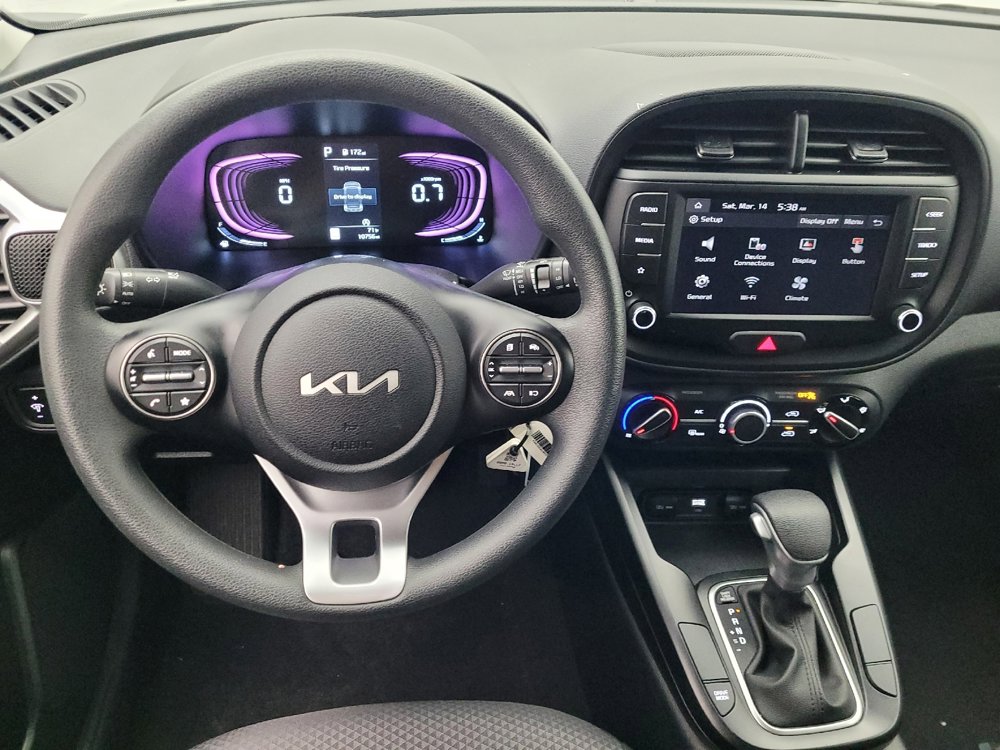 Used 2025 Kia Soul LX image 22