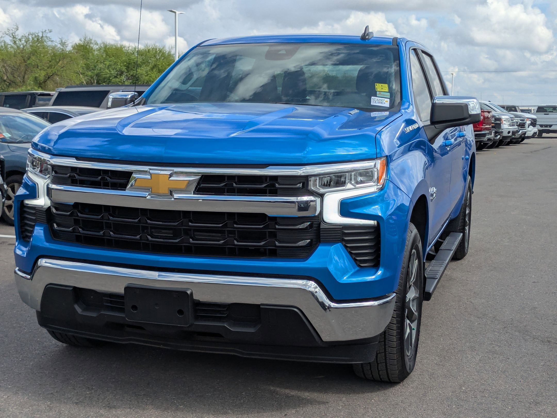 Used 2025 Chevrolet Silverado 1500 LT image 7