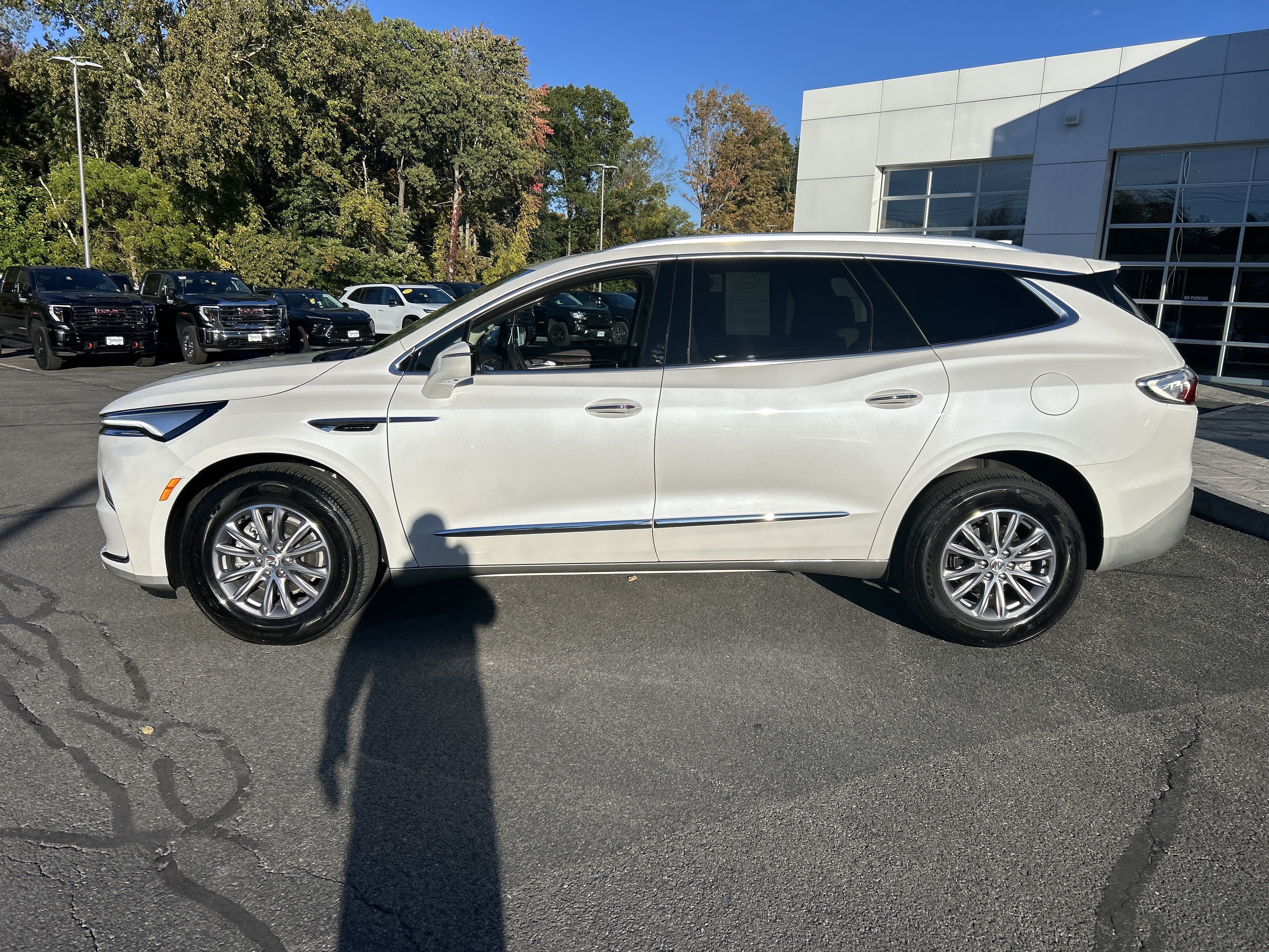 Used 2024 Buick Enclave Premium w/ Trailering Package, 5000 lbs. AWD/4WD image 2