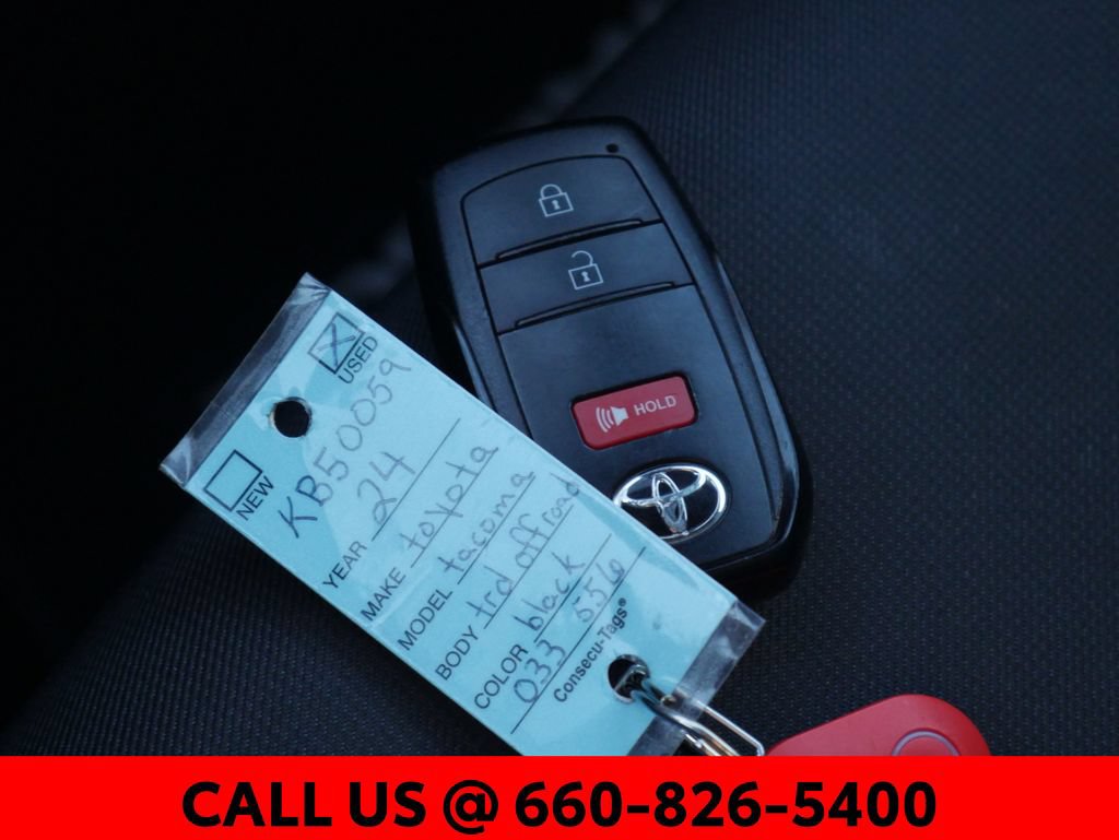Used 2024 Toyota Tacoma TRD Off-Road AWD/4WD image 51