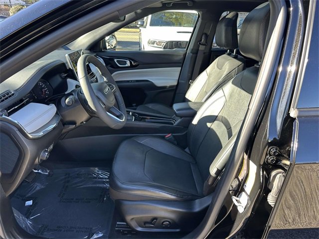 Certified 2023 Jeep Compass Limited w/ Sun and Sound Group image 15