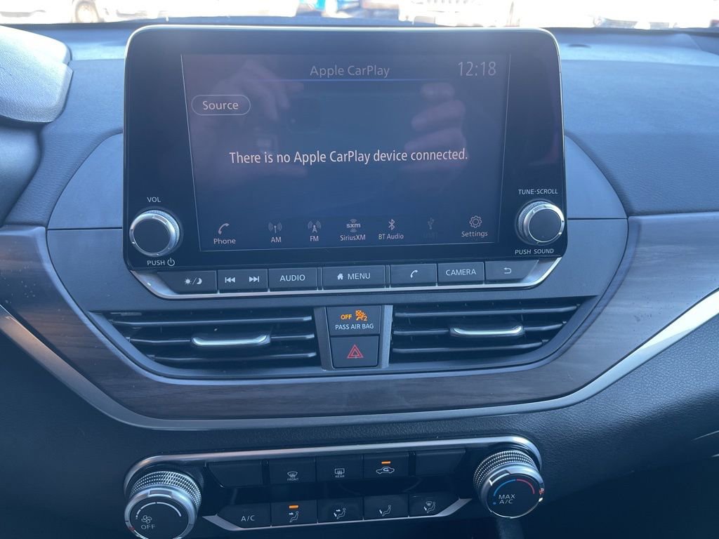 Used 2024 Nissan Altima 2.5 SV image 12