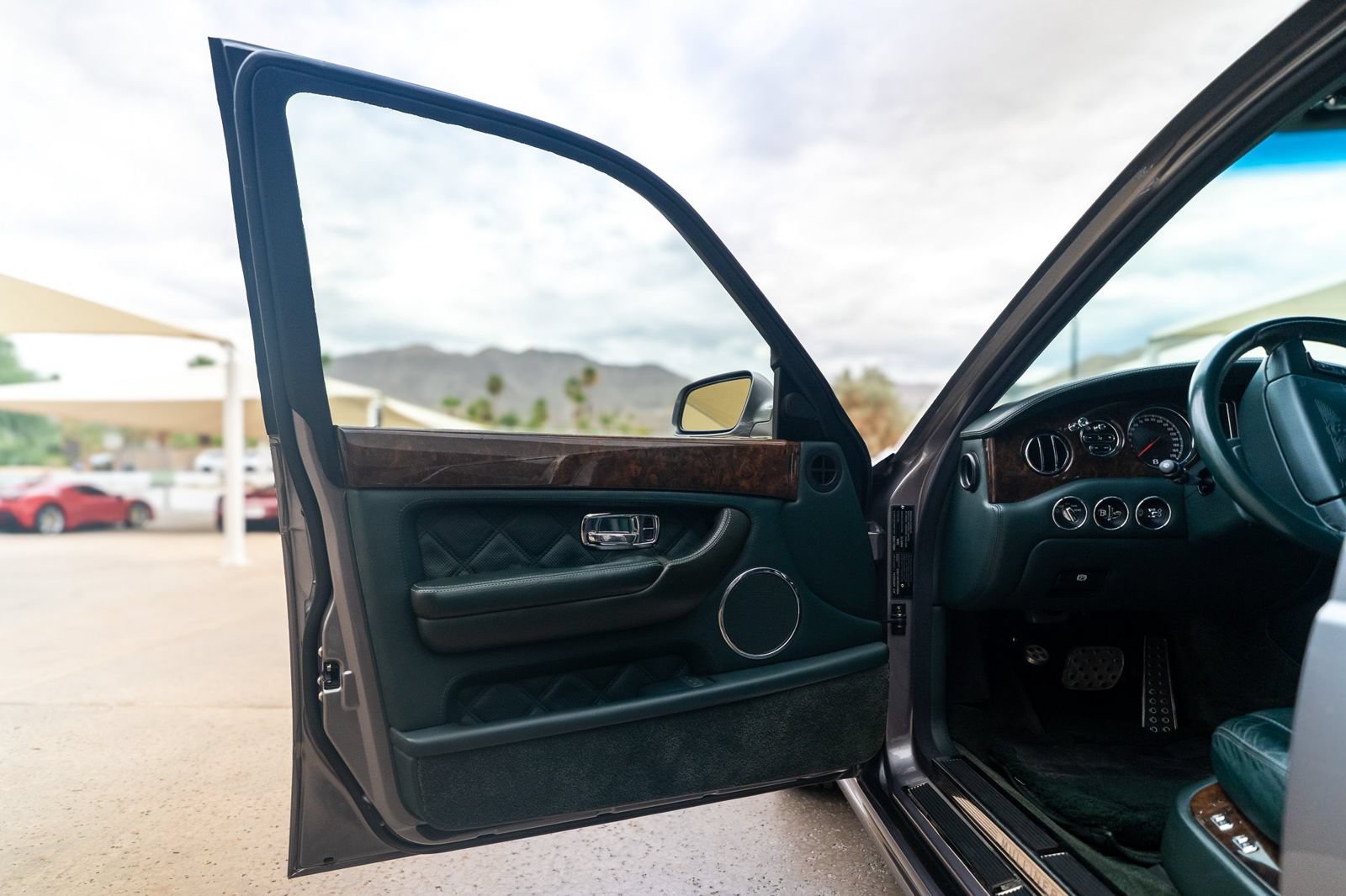 Used 2005 Bentley Arnage T RWD image 19