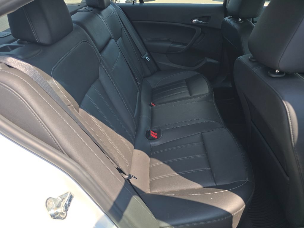 Used 2011 Buick Regal CXL Turbo FWD image 22