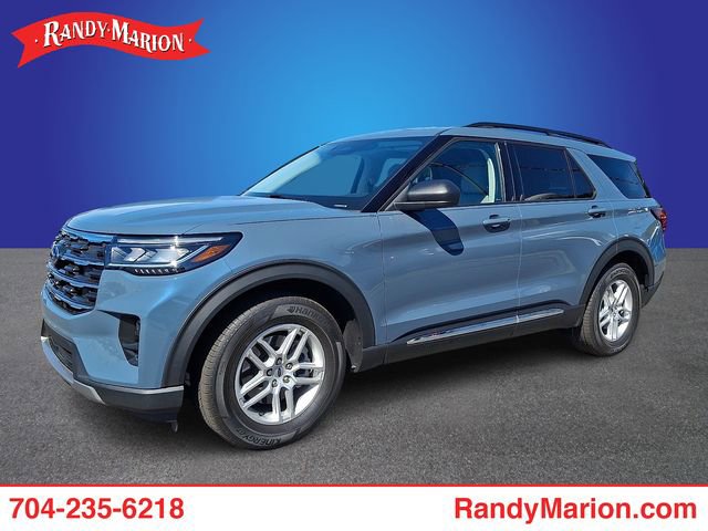 Used 2025 Ford Explorer Active w/ Active Comfort Package RWD image 1