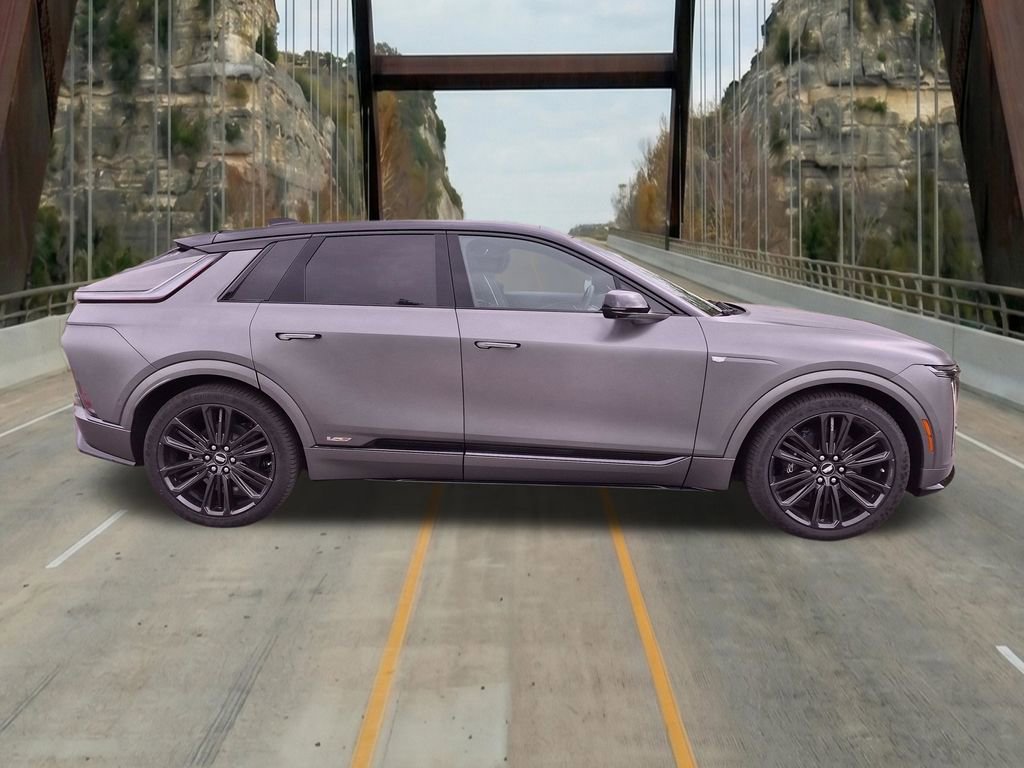 New 2026 Cadillac Lyriq V image 12