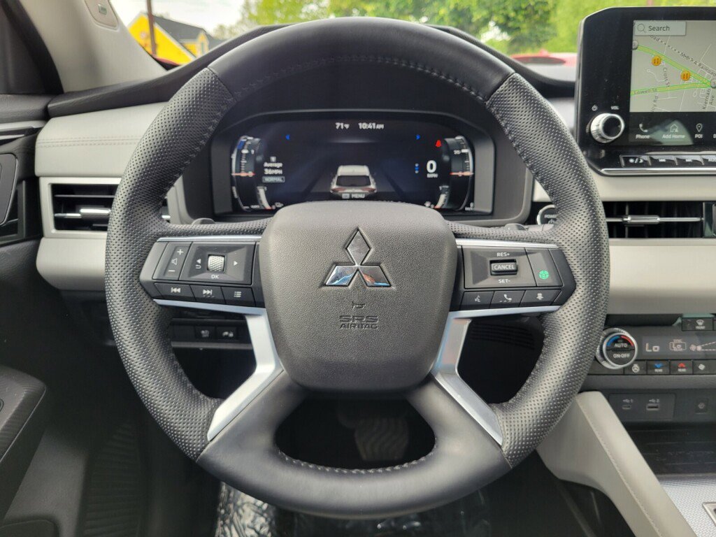 Used 2023 Mitsubishi Outlander SEL image 28