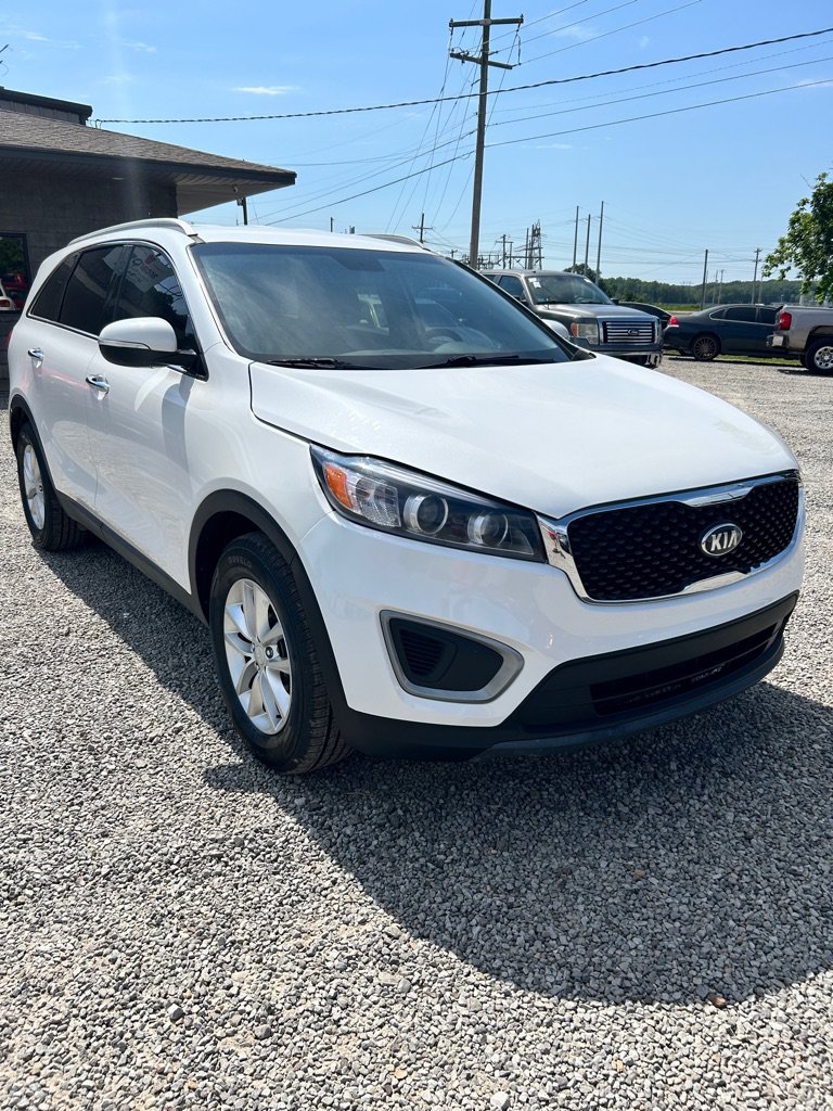 Used 2017 Kia Sorento LX FWD image 3