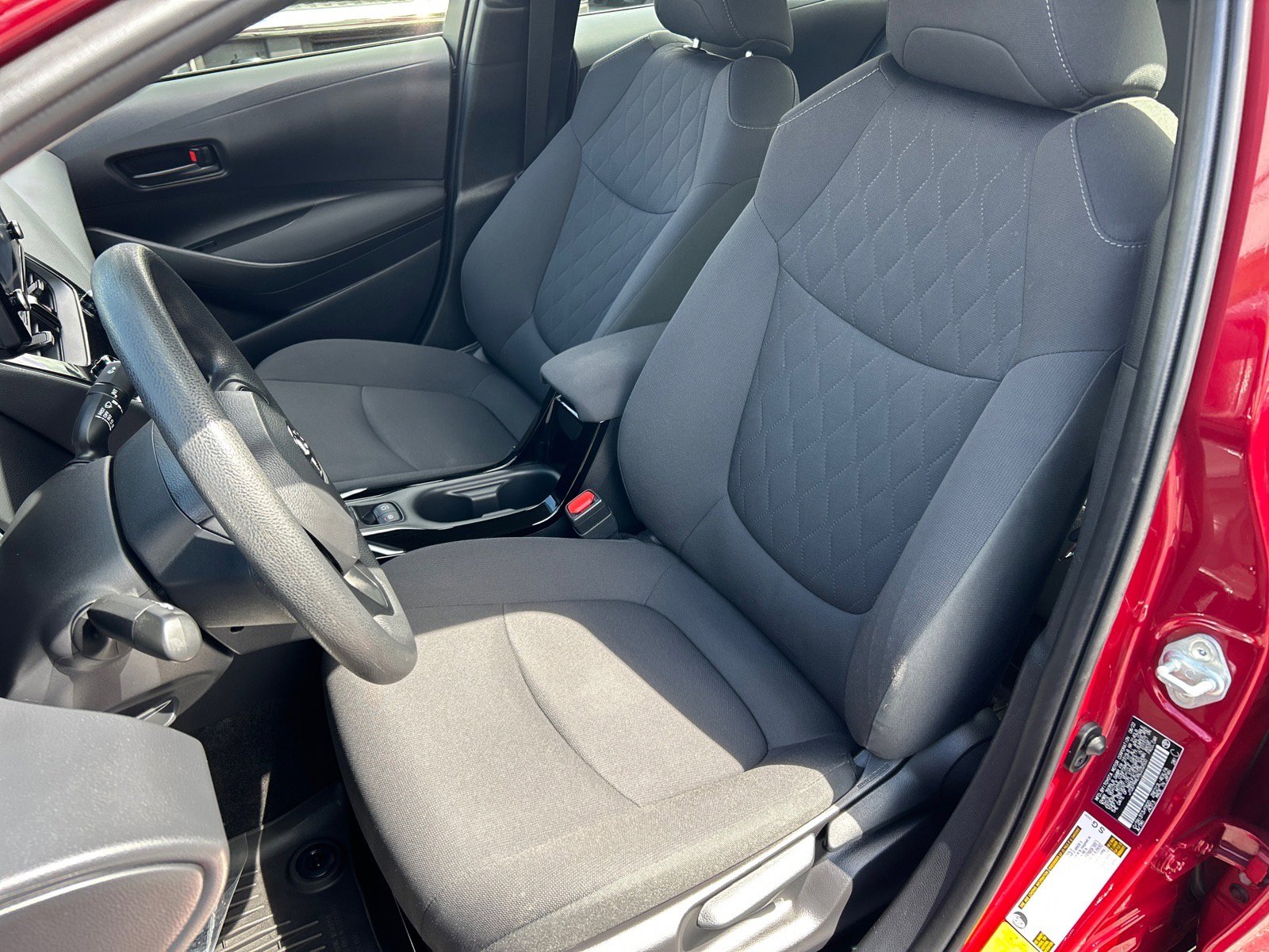 Used 2022 Toyota Corolla LE FWD image 9