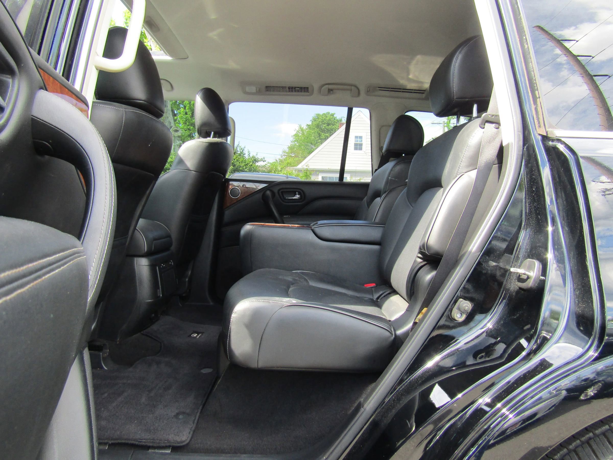 Used 2019 INFINITI QX80 Luxe image 10