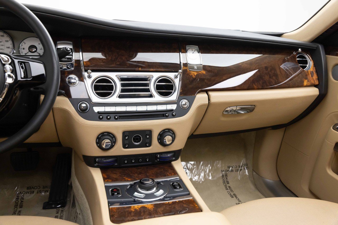 Used 2010 Rolls-Royce Ghost RWD image 14