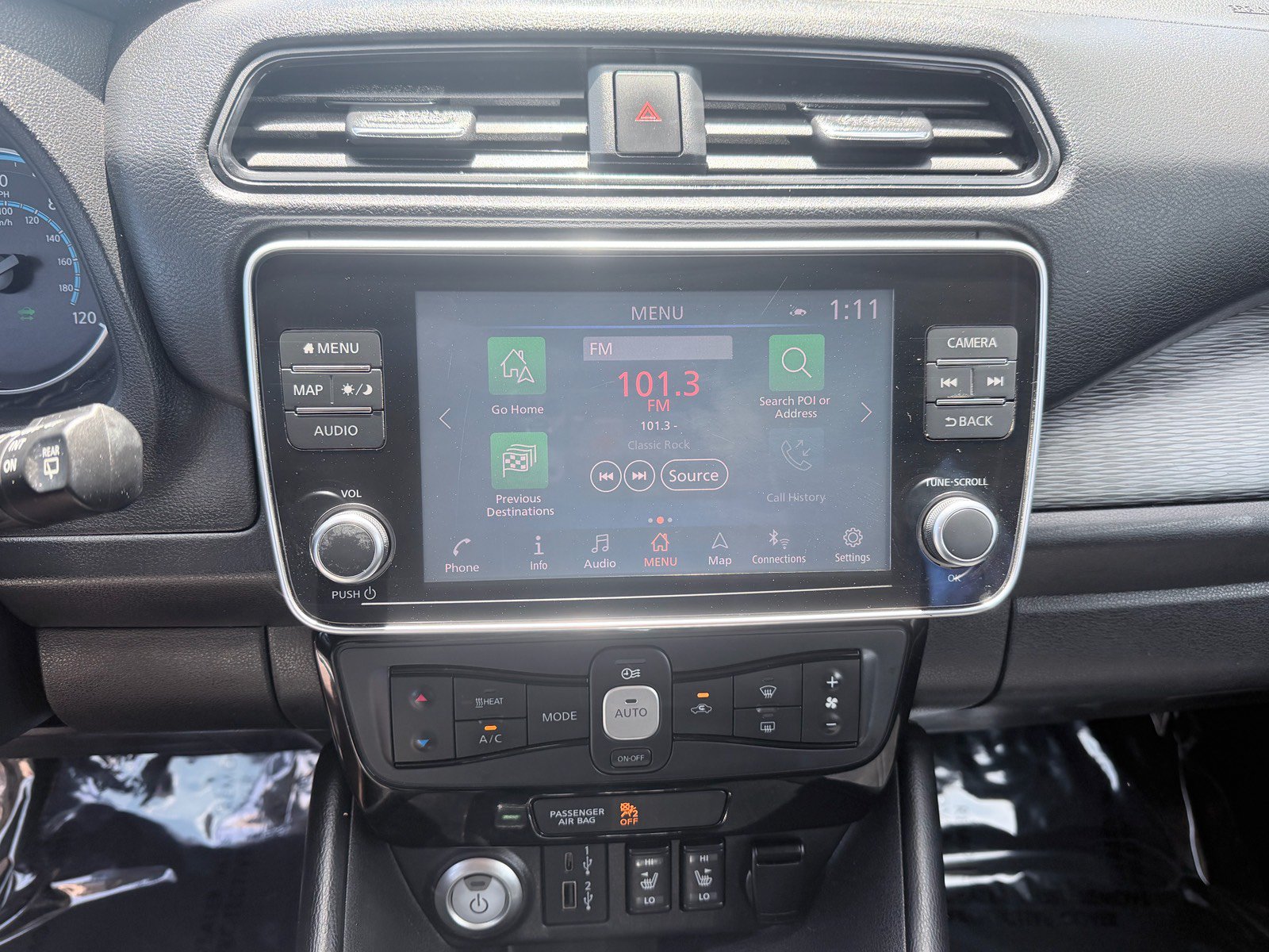 Used 2021 Nissan Leaf SV FWD image 15