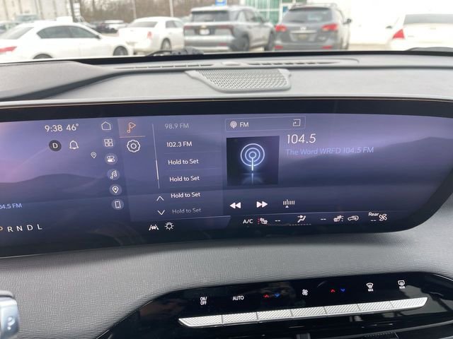 Used 2025 Buick Enclave Sport Touring image 16