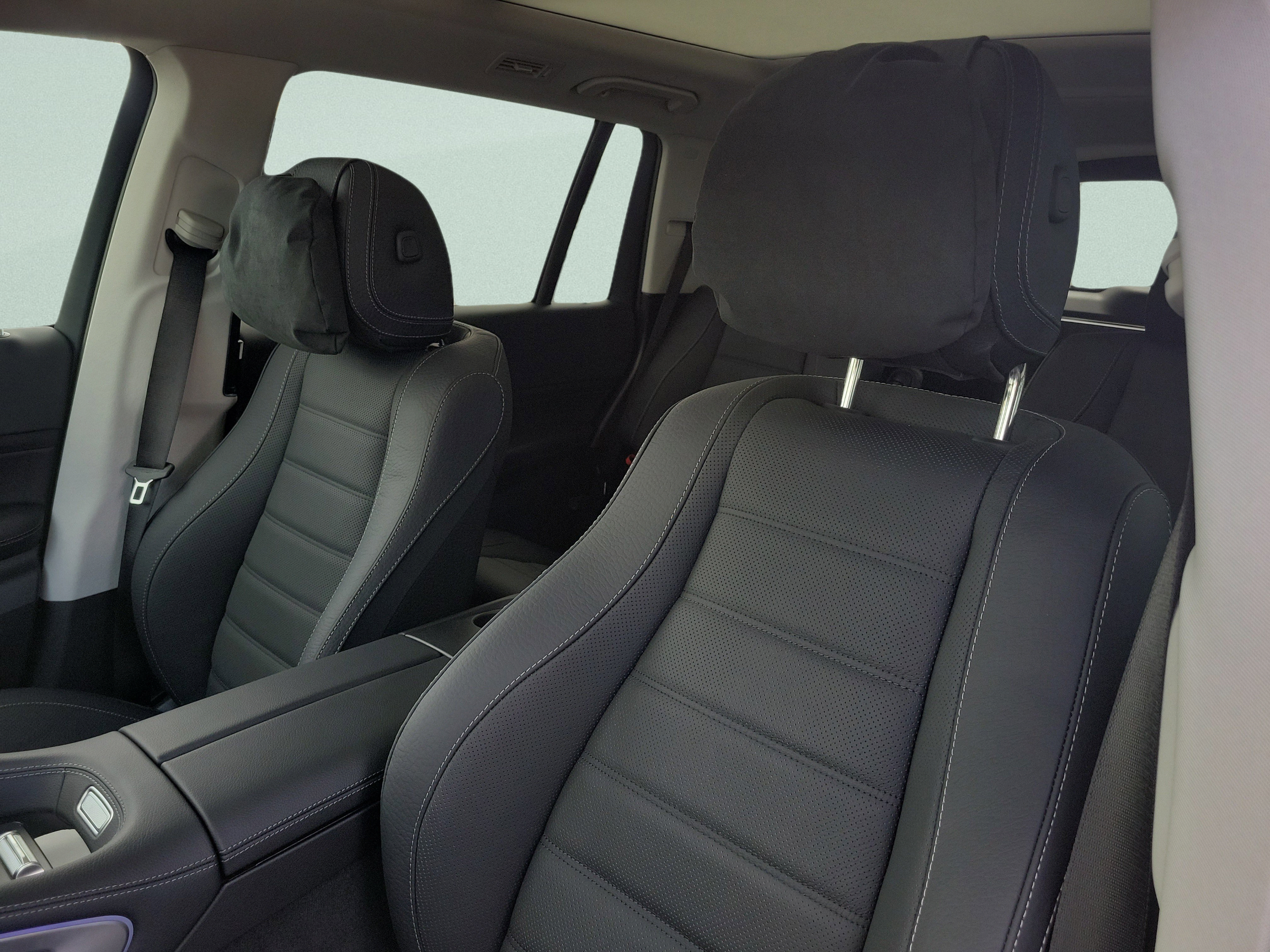 New 2026 Mercedes-Benz GLS 450 4MATIC image 17