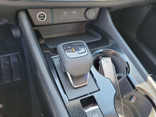 Used 2023 Nissan Rogue SV image 22