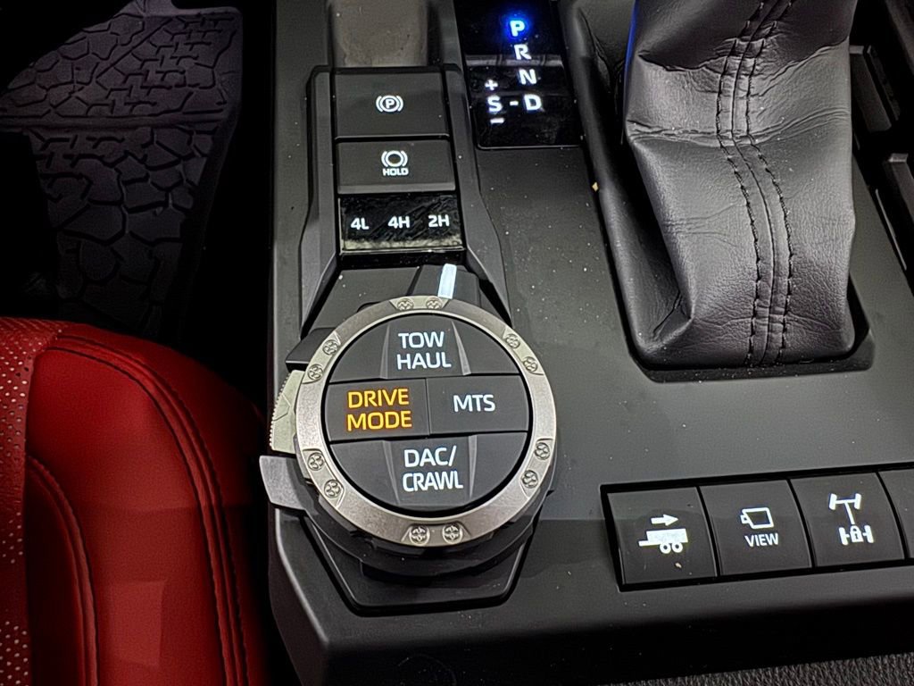 Used 2025 Toyota Tacoma TRD Pro image 40