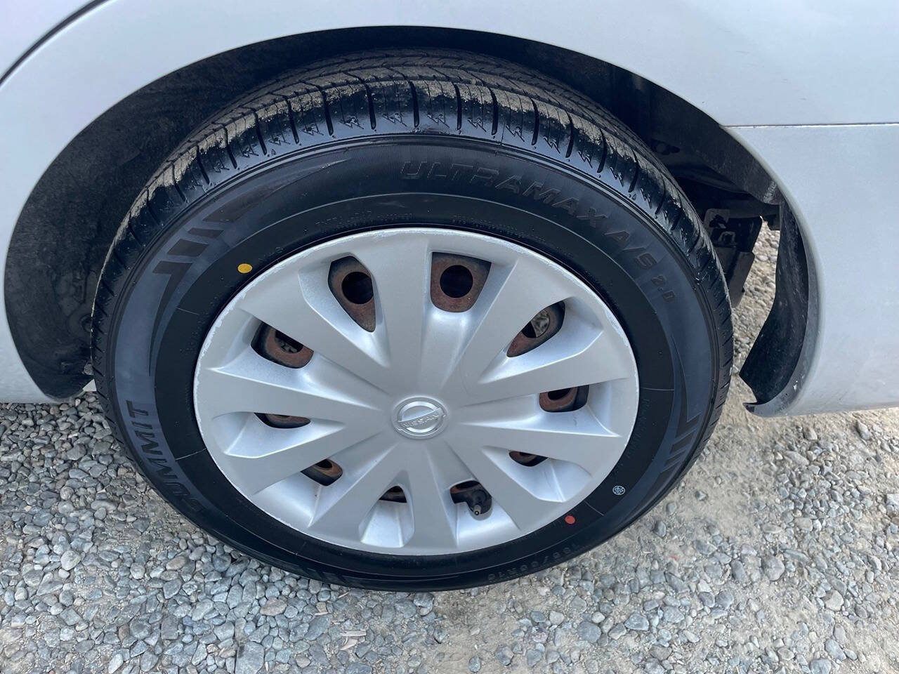 Used 2018 Nissan Versa SV FWD image 26