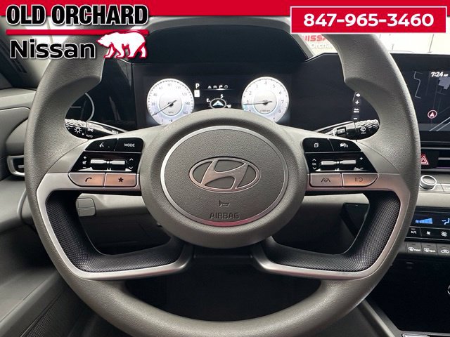 Used 2024 Hyundai Elantra SEL FWD image 21