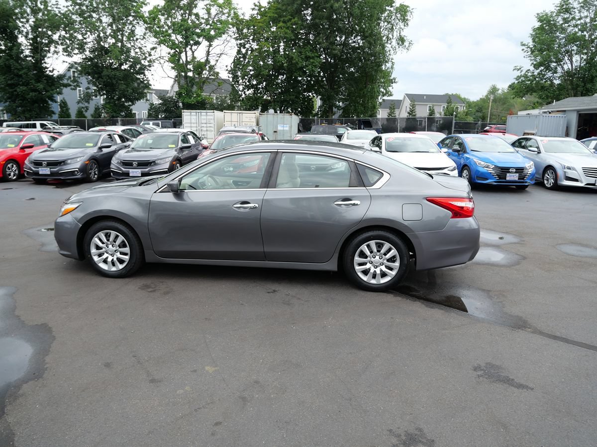 Used 2017 Nissan Altima 2.5 S w/ Power Driver Seat Package FWD image 8