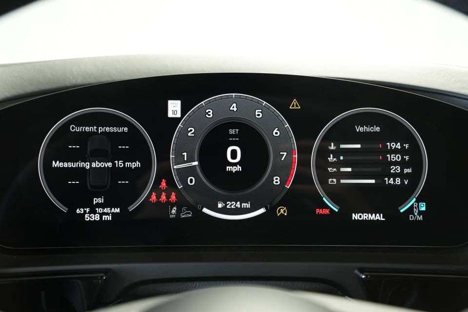 Used 2025 Porsche Cayenne S image 14