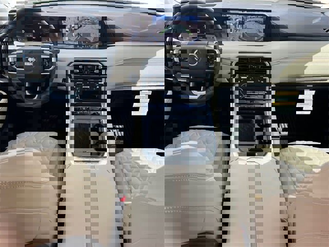 New 2026 Nissan Armada Platinum w/ Convenience Package image 12
