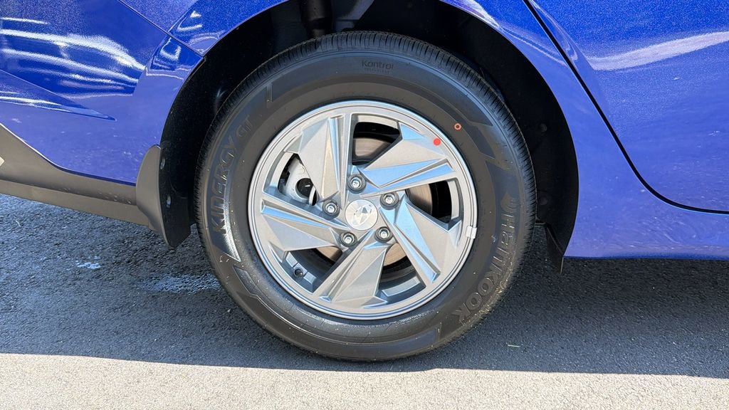New 2026 Hyundai Elantra SE image 17