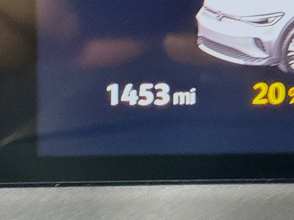 Used 2023 Volkswagen ID.4 Standard image 14