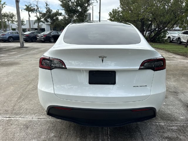 Used 2023 Tesla Model Y Long Range AWD/4WD image 24