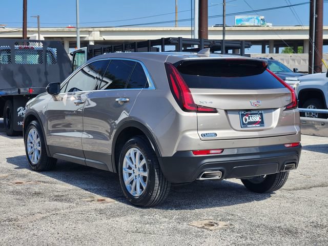 Used 2023 Cadillac XT4 Luxury FWD image 5