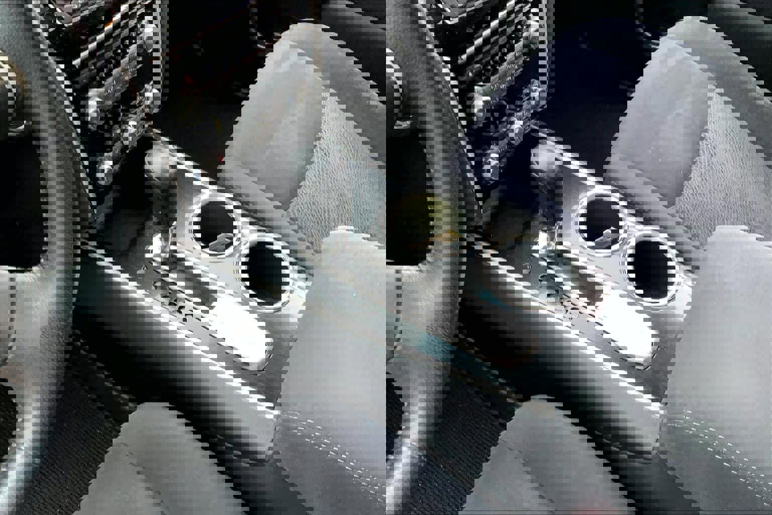 Used 2013 Nissan Pathfinder SV image 16