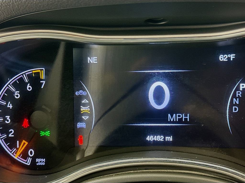 Used 2020 Jeep Grand Cherokee Limited image 14