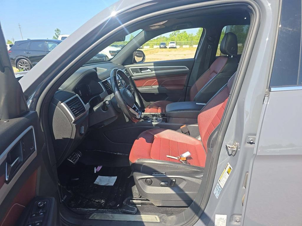 Used 2021 Volkswagen Atlas Cross Sport SEL Premium R-Line AWD/4WD image 3