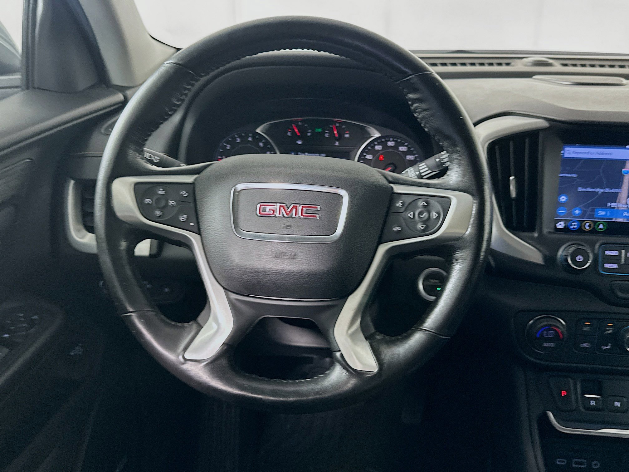 Used 2018 GMC Terrain SLT w/ Preferred Package image 18