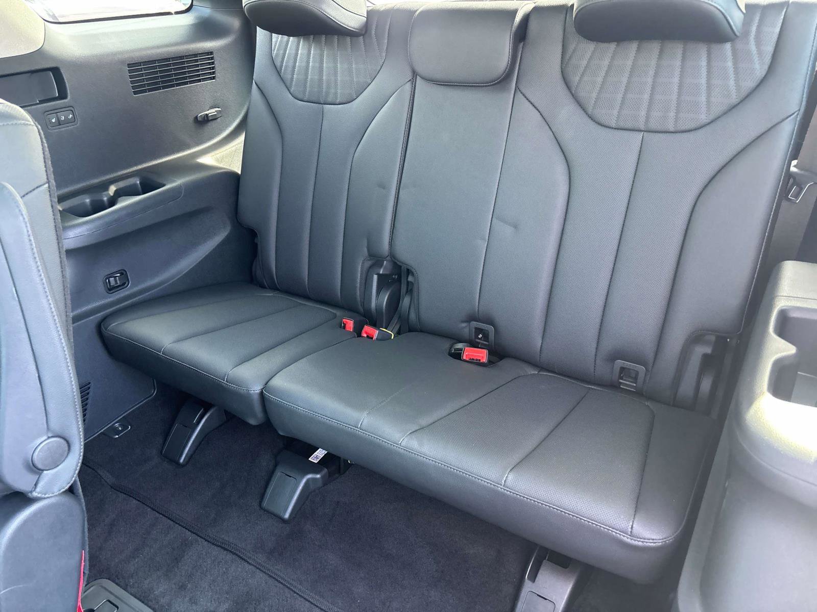 Used 2024 Hyundai Palisade Limited image 22