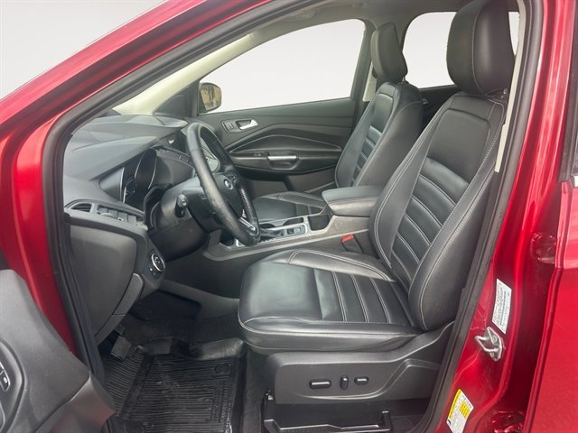 Used 2019 Ford Escape SEL image 9