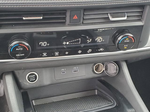 Certified 2023 Nissan Rogue SV image 25