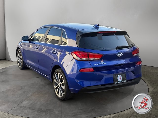 Used 2019 Hyundai Elantra GT FWD image 5