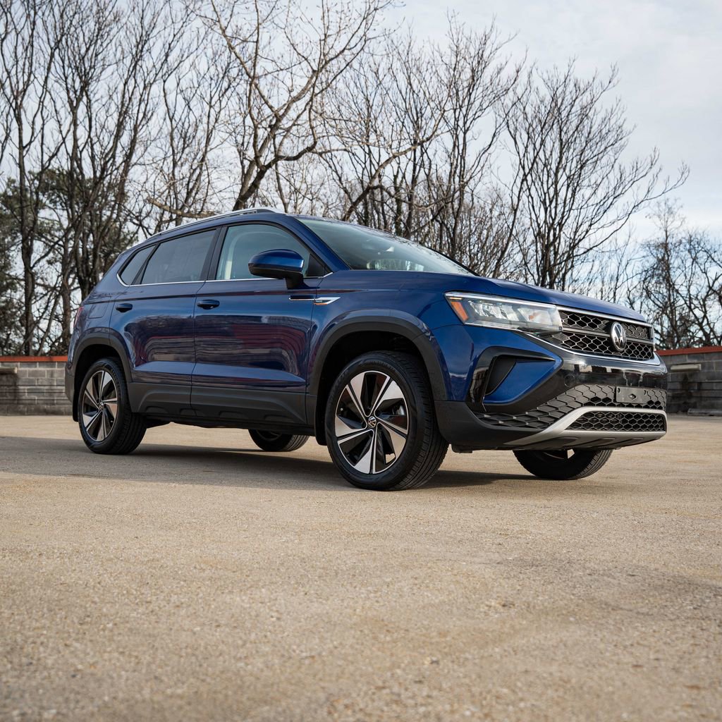 Certified 2023 Volkswagen Taos SE image 7