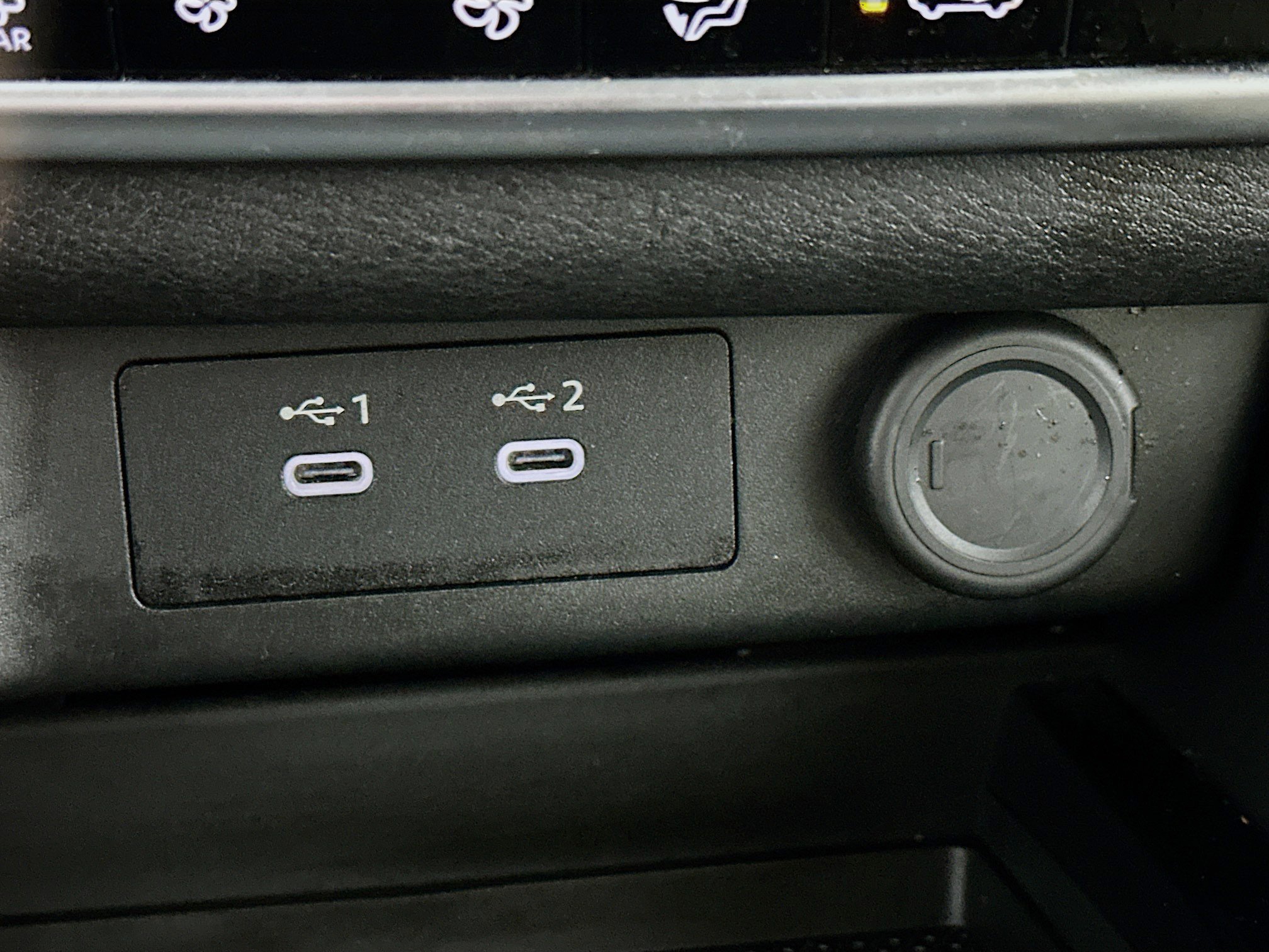 Used 2024 Nissan Rogue SV image 26