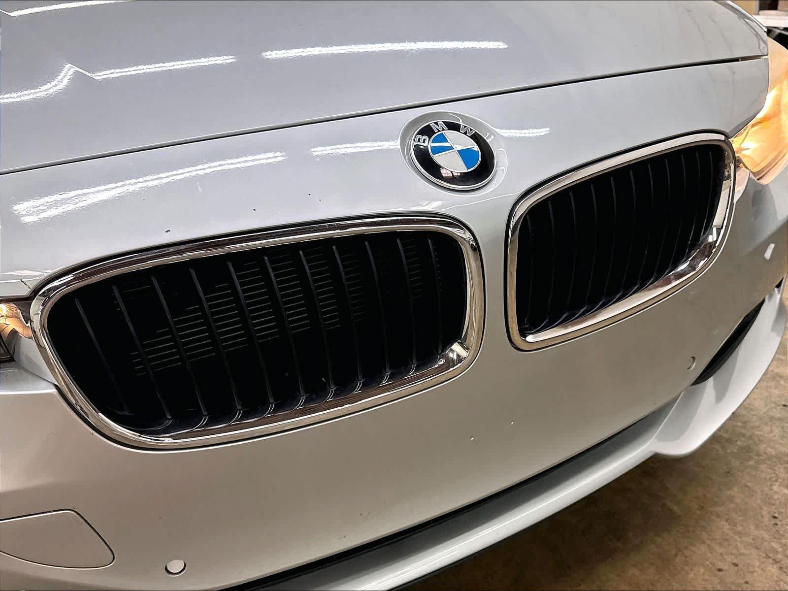 Used 2015 BMW 328i Sedan RWD image 32