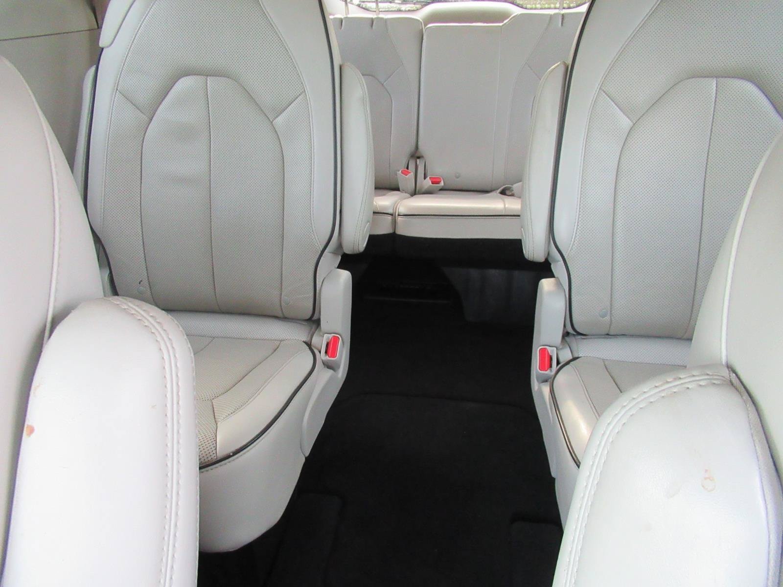 Used 2021 Chrysler Pacifica Limited w/ Premium & Safety Sphere Group AWD/4WD image 38