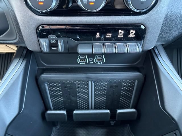New 2026 RAM 2500 Big Horn AWD/4WD image 29