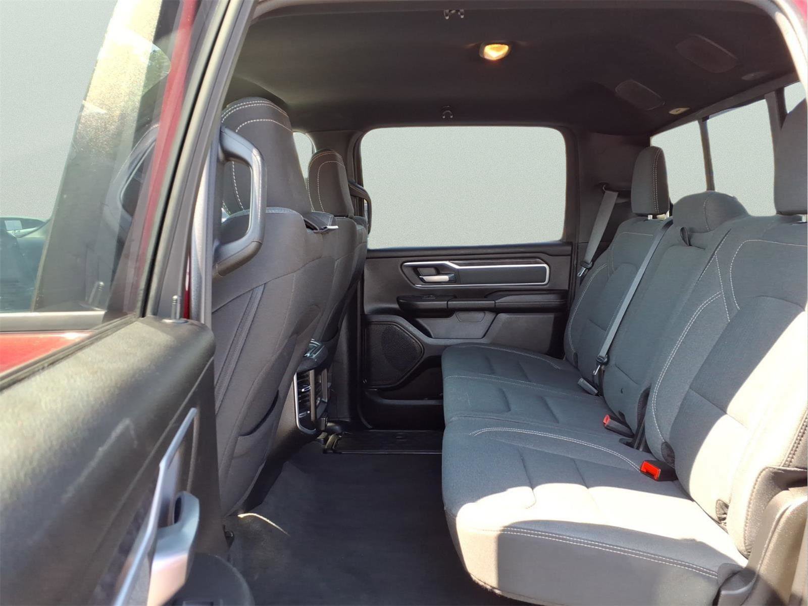 Used 2022 RAM 1500 Big Horn AWD/4WD image 10