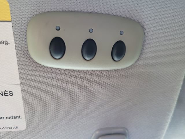 Used 2012 Lincoln MKZ image 28