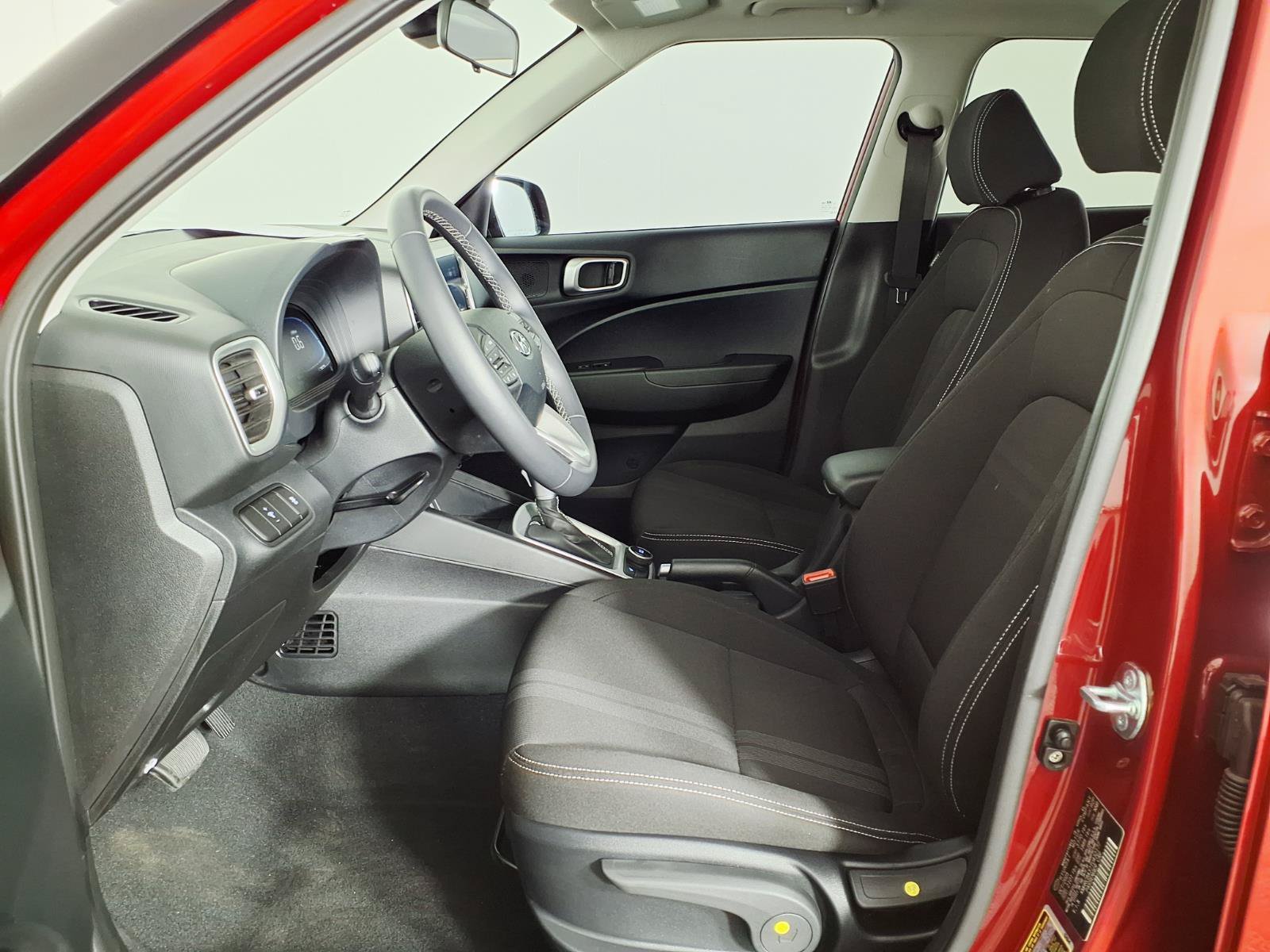 Certified 2026 Hyundai Venue SEL FWD image 17