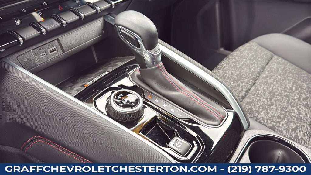 Used 2023 Chevrolet Colorado Z71 w/ Z71 Convenience Package 2 AWD/4WD image 30