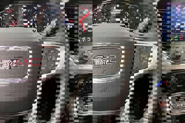 Certified 2023 GMC Acadia SLT w/ Technology Package image 23