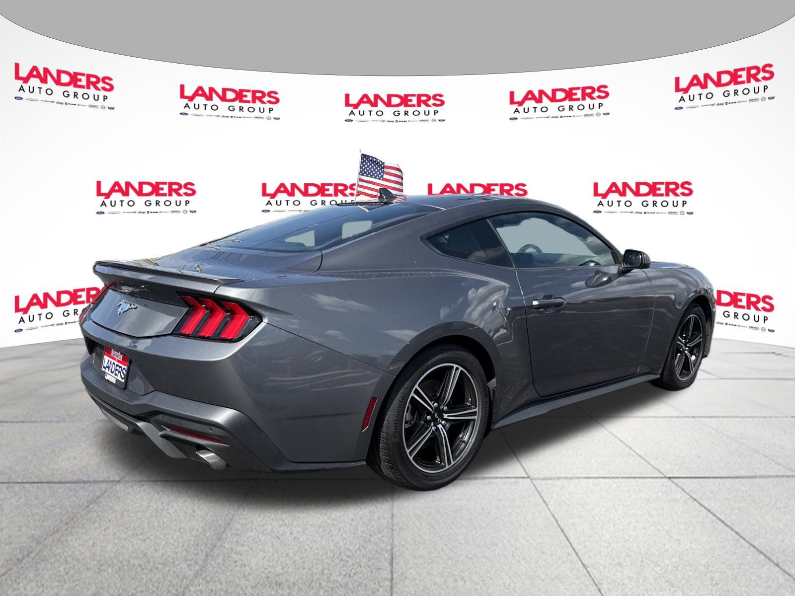 Used 2025 Ford Mustang Premium RWD image 3