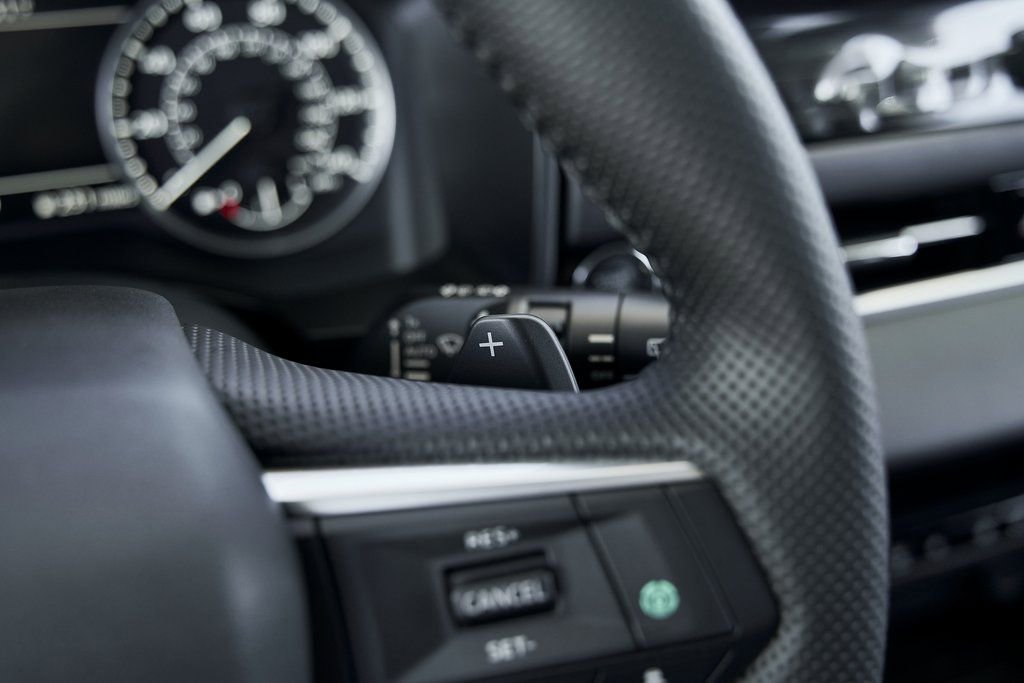 Used 2025 Mitsubishi Outlander SE FWD image 39